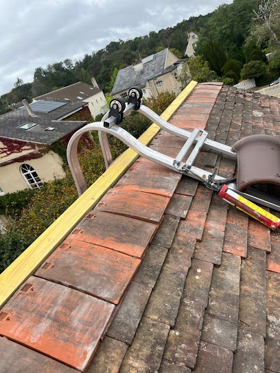 NAM L Rénovation Couverture Neuf Et Rénovation Toiture Anti-mousse( 77)(45), Couvreur à Saint-Pierre-lès-Nemours