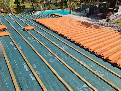 Mouche couverture, Couvreur à Dreux