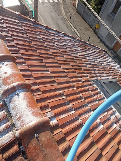 C Du Propre - Nettoyage, Démoussage De Toiture | Réparation | Entretien | Nettoyage, Peinture De Façade | 60 Oise | 02 Aisne, Couvreur à Jaux
