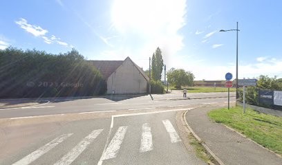 Mr Brandon/ Professionnelle De La Rénovation Et Couverture, Couvreur à Châteaudun