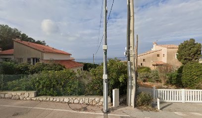 Couvreur Six-fours-les-plages D.R, Sanary Sur Mer, Couvreur La Seyne Sur Mer, Ollioules, Saint Mandrier Sur Mer | Créée En 1998 | Installation, Rénovation Toiture, Couvreur à Six-Fours-les-Plages