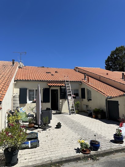 MGN-COUVERTURE16-ARTISAN-COUVREUR-charpentier-réparation-entretien-de Toiture, Couvreur à Gond-Pontouvre