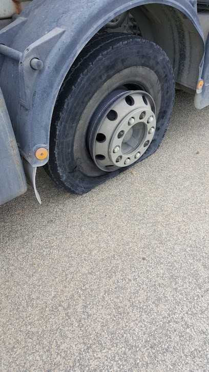 Emile Julien, Couvreur à Versainville