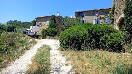 Rey :Couvreur : Rénovation : Nettoyage : toiture&façade : Recherche de fuite., Couvreur à Carpentras