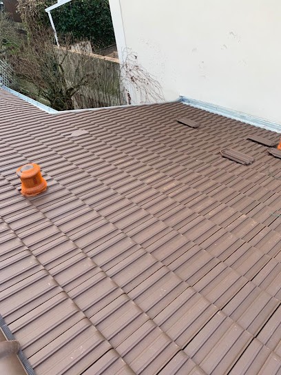 Couvreur Alfred, Couvreur à Vaucresson