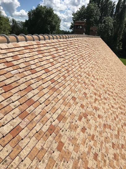 La Tuilerie, Couvreur à Lommoye