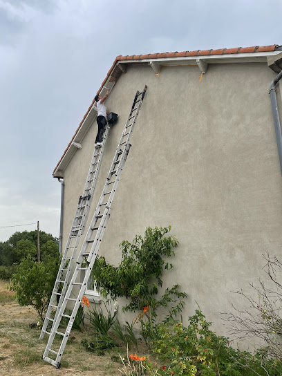 E.s Rénov Couvreur Orvault Nantes Démoussage Toiture - Nettoyage Façade Peinture Façadier Couvreur à Orvault