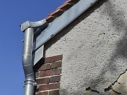 Duthuille Couverture, Couvreur à Saussay