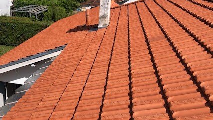 Artisan Kris, Couvreur à Pujols