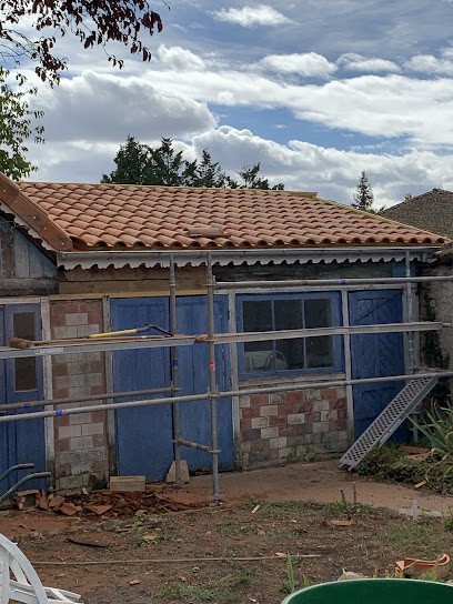 Hugel Couverture, Couvreur à Clessé