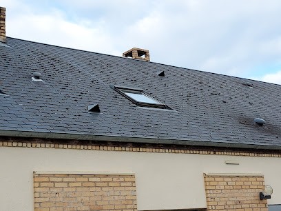 Perche Beky, Couvreur à Pannes