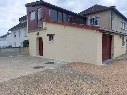 PRO RENOVATION JEAN COUVREUR MACON ZINGUEUR PEINTRE EN BATIMENT DEMOUSSAGE LA SOUTERRAINE CREUSE, Couvreur à La Souterraine