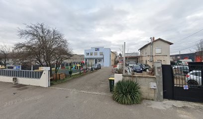 Gibert, Couvreur à Décines-Charpieu