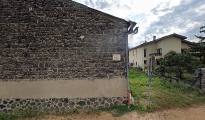 Sarl Luzio Charpille, Couvreur à Orcet