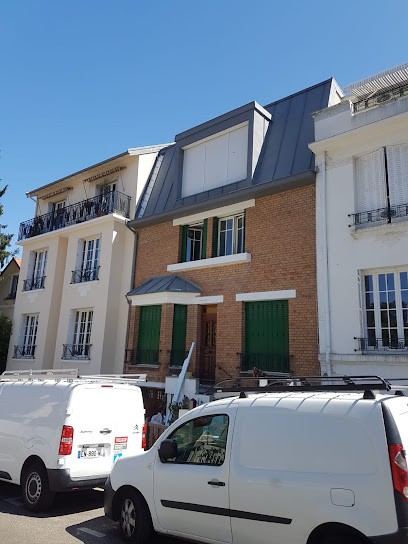 Nina Couverture, Couvreur à Paris 16