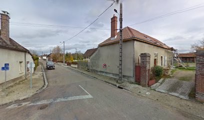 Sebastien Couverture, Couvreur à Piney