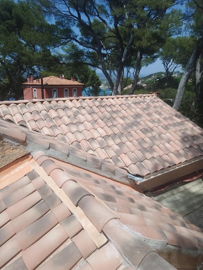 MCGF, Couvreur à Hyères