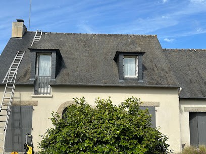 Couverture.JPF, Couvreur à Saint-Aubin-des-Châteaux