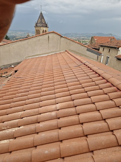 Entreprise Debard Couvreur Couverture,traitement De Toiture,mise En Peinture..., Couvreur à Chaussan