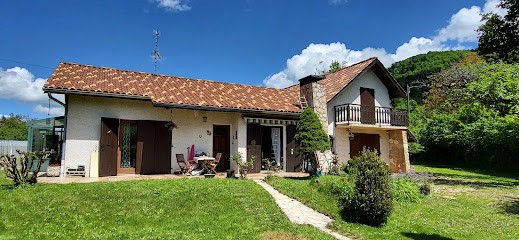 Sas Ets Becker Jason, Couvreur à Entre-deux-Guiers