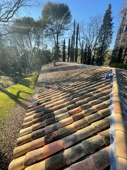 Les Compagnons A-M-I Toiture, Couvreur à Fréjus