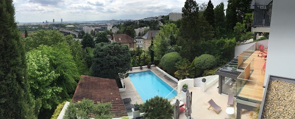 BECKER TOITURE, Couvreur à Mions