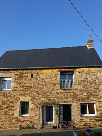 Hervé Tardivel, Couvreur à Plénée-Jugon