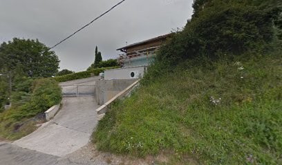 Fluxa Stéphane, Couvreur à Arzay