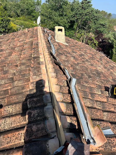 LMK COUVERTURE, Couvreur au Puy-Sainte-Réparade