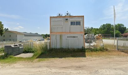 H Guillet, Couvreur à Tauriac