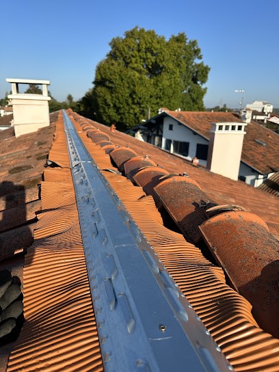 HAYET TEILATUAN, Couvreur à Villefranque