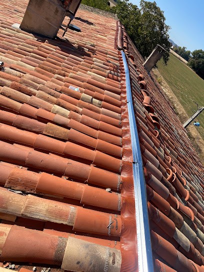 Couvreur 30 Mr Mathurin, Couvreur à Marguerittes