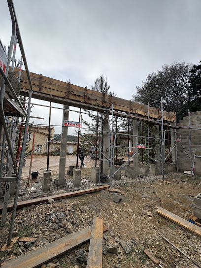 Alpilles Rénovation, Couvreur à Maussane-les-Alpilles