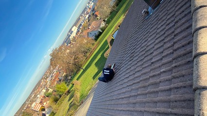 CF Couverture Roye 70 - Couvreur, Réparation De Toiture, Nettoyage Démoussage De Toiture, Pose De Gouttière Dans La Haute Saône 70 Franche Comté, Couvreur à Roye