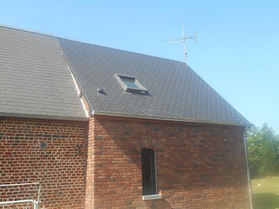 Farasse Bertrand EURL, Couvreur à Neuvilly