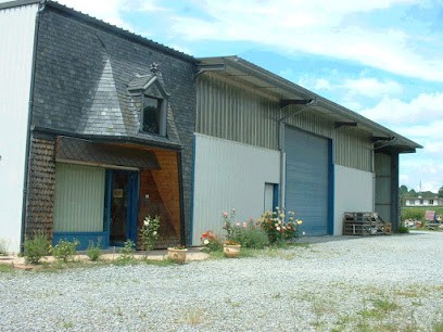 LAFARGE COUVERTURE PERE & FILLE, Couvreur à Ussel