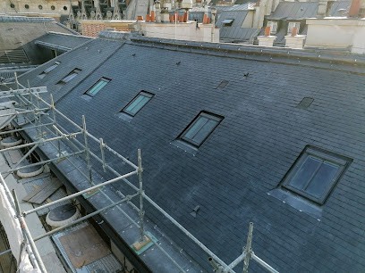 L.T COUVERTURE ZINGUERIE, Couvreur à Combloux