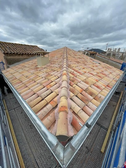 Couvreur Le Val Gregory Charpente, Couvreur au Val
