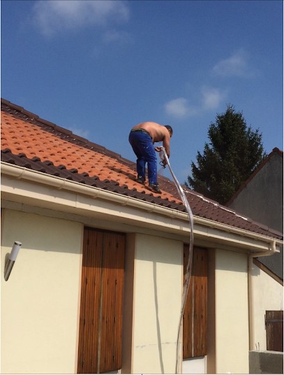 Pedroni, Couvreur à Osny