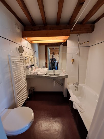 Couverture Hosatte Francis, Couvreur à Estissac