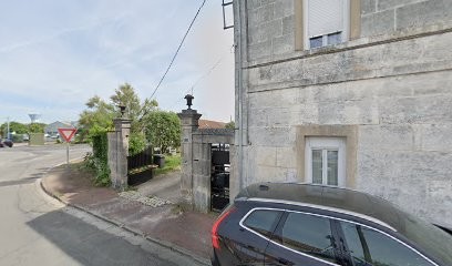 Bourdin Point, Couvreur à Châteaubernard