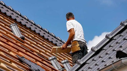 M.SAUVAGEOT, Couvreur à Cernay