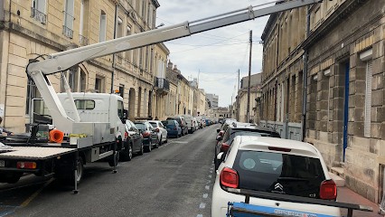 DELSUC CHARLY, Couvreur à Saint-Jean-d'Illac