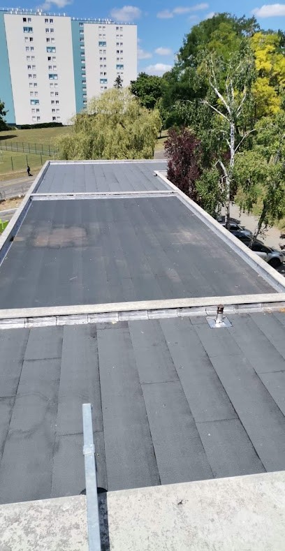 Donfut Teddy: Artisan Couvreur - Étanchéité Dépannage Réparation Fuite Toiture Démoussage Couverture 60 Oise Creil Clermont, Couvreur à Liancourt