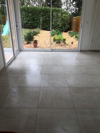 Reno 95, Couvreur à Pontoise