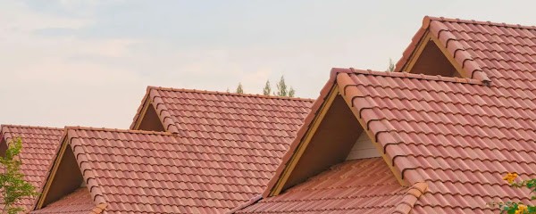 Modeste Jean : Artisan Couvreur 13, Couvreur à Marignane