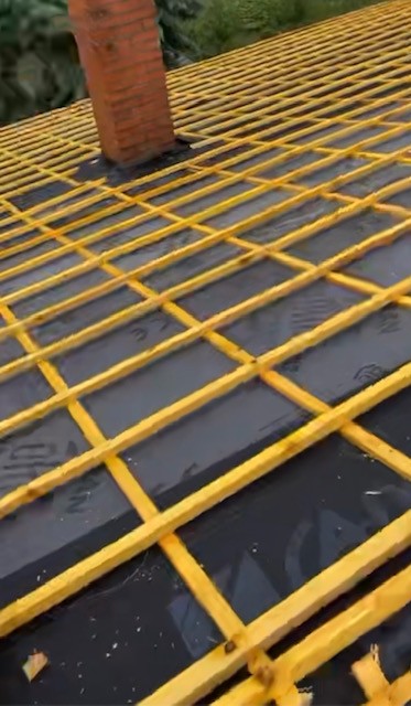 Esprit Zinc ( zingueur - couvreur ), Couvreur à Lézat-sur-Lèze