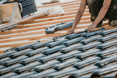 Atelier Toiture Couvreur Cherbourg : Rénovation Toiture, Démoussage Toit, Peinture Façade Et Toit Couvreur à Cherbourg-en-Cotentin
