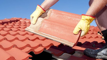 TULLIE, Couvreur à Saint-Germain-Nuelles