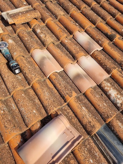 Ritter Stewen, Couvreur à Poussan